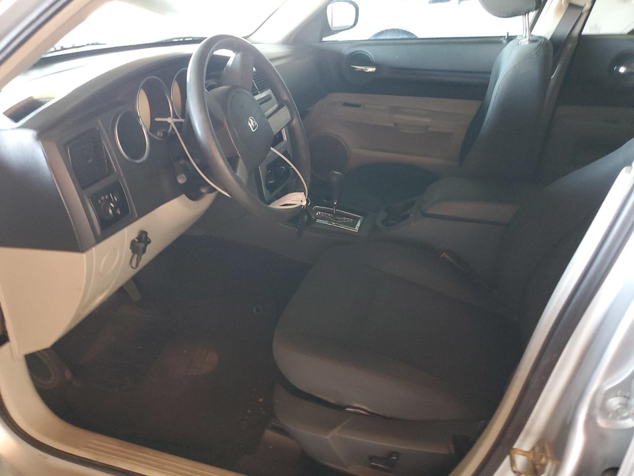 2005 Dodge Magnum Sxt VIN: 2D4FV48V15H570095 Lot: 87114115