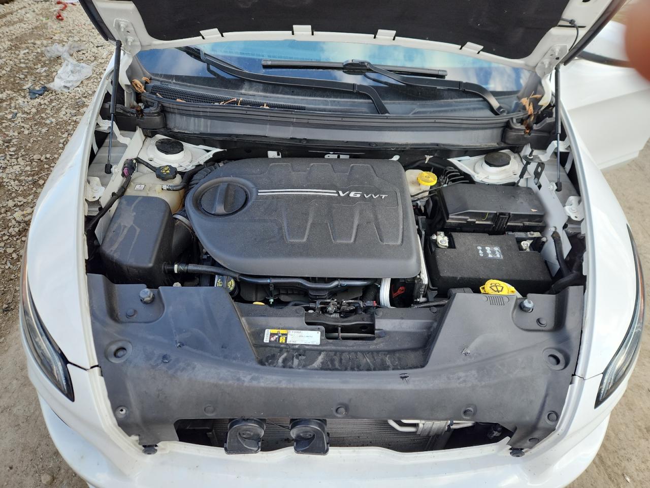 2018 Jeep Cherokee Overland VIN: 1C4PJMJX2JD594051 Lot: 89737785