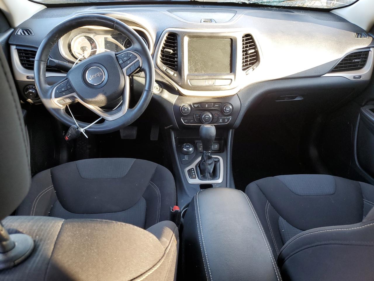 2016 Jeep Cherokee Latitude VIN: 1C4PJMCBXGW115616 Lot: 89620285