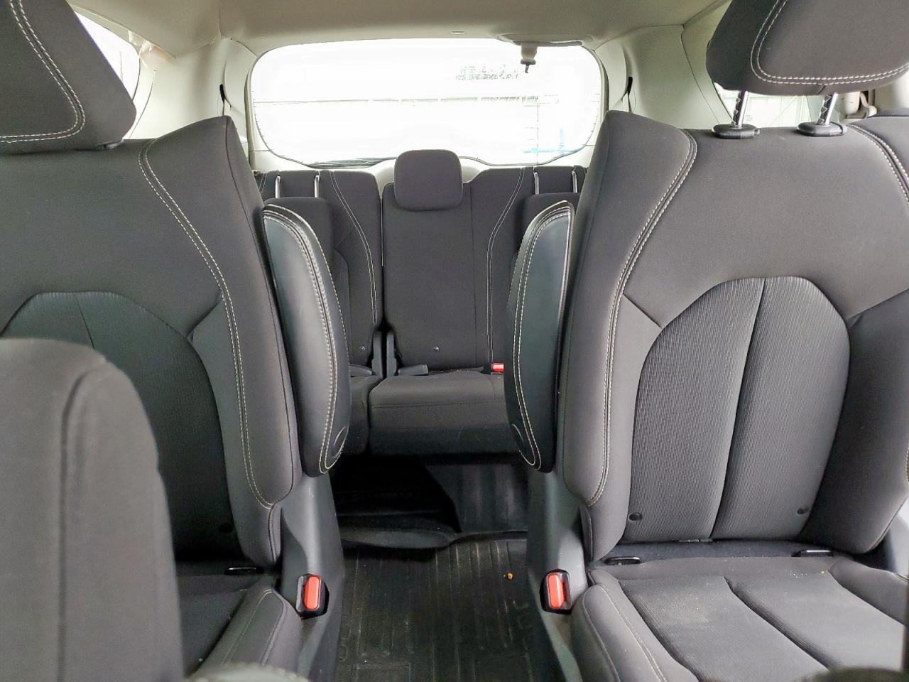 2020 Chrysler Voyager Lx VIN: 2C4RC1CG4LR113277 Lot: 90528155