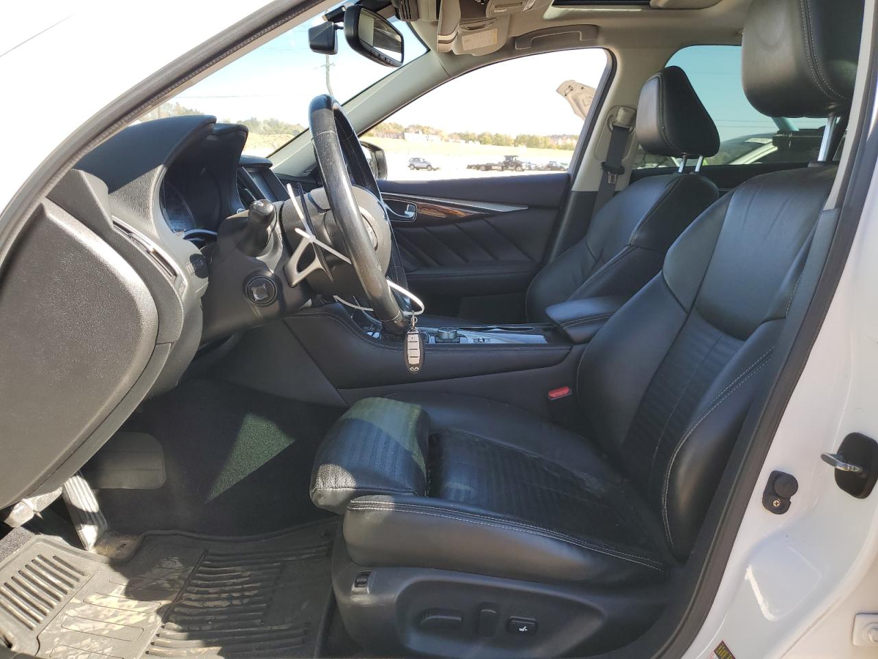 2015 Infiniti Q50 Hybrid Premium VIN: JN1AV7AR2FM850003 Lot: 90478195