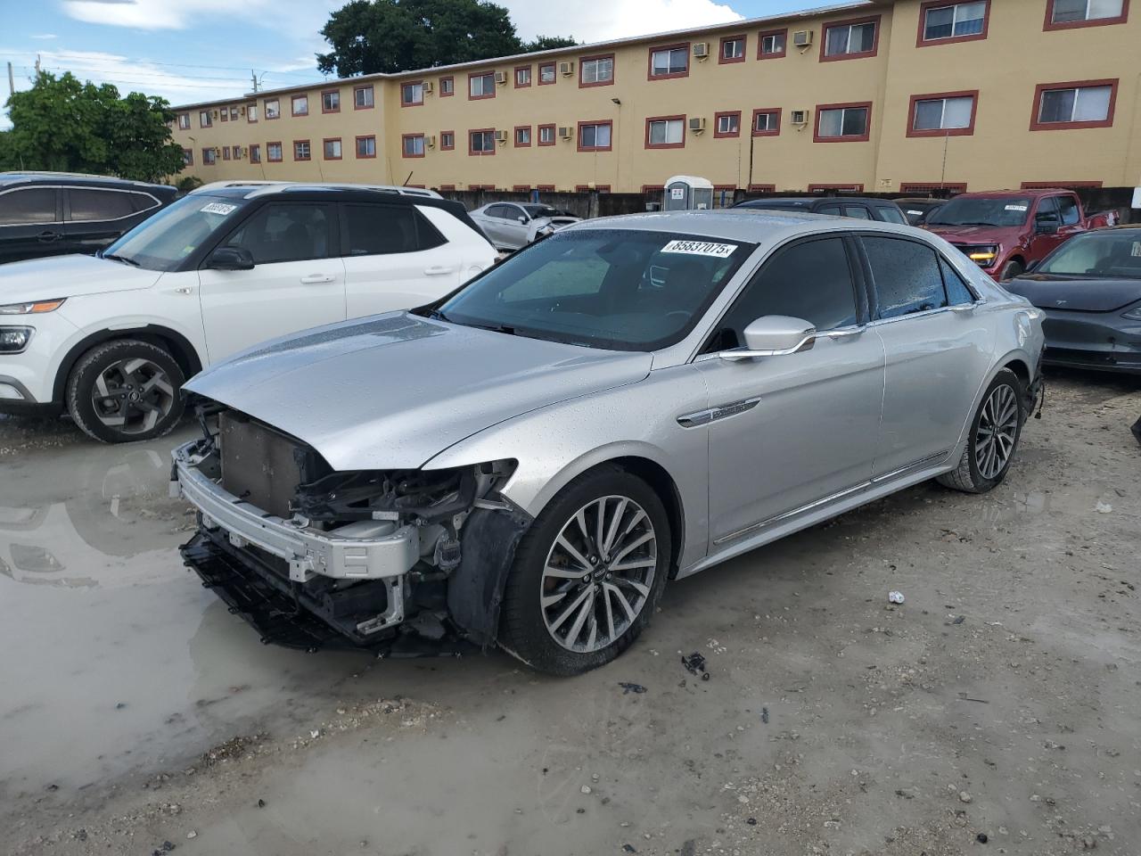 2017 Lincoln Continental Select