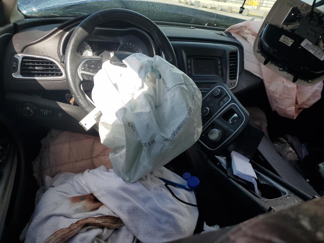 2015 Chrysler 200 Limited VIN: 1C3CCCAB4FN550503 Lot: 82641545