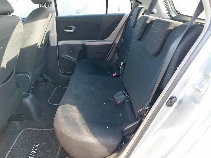2007 TOYOTA YARIS TR 