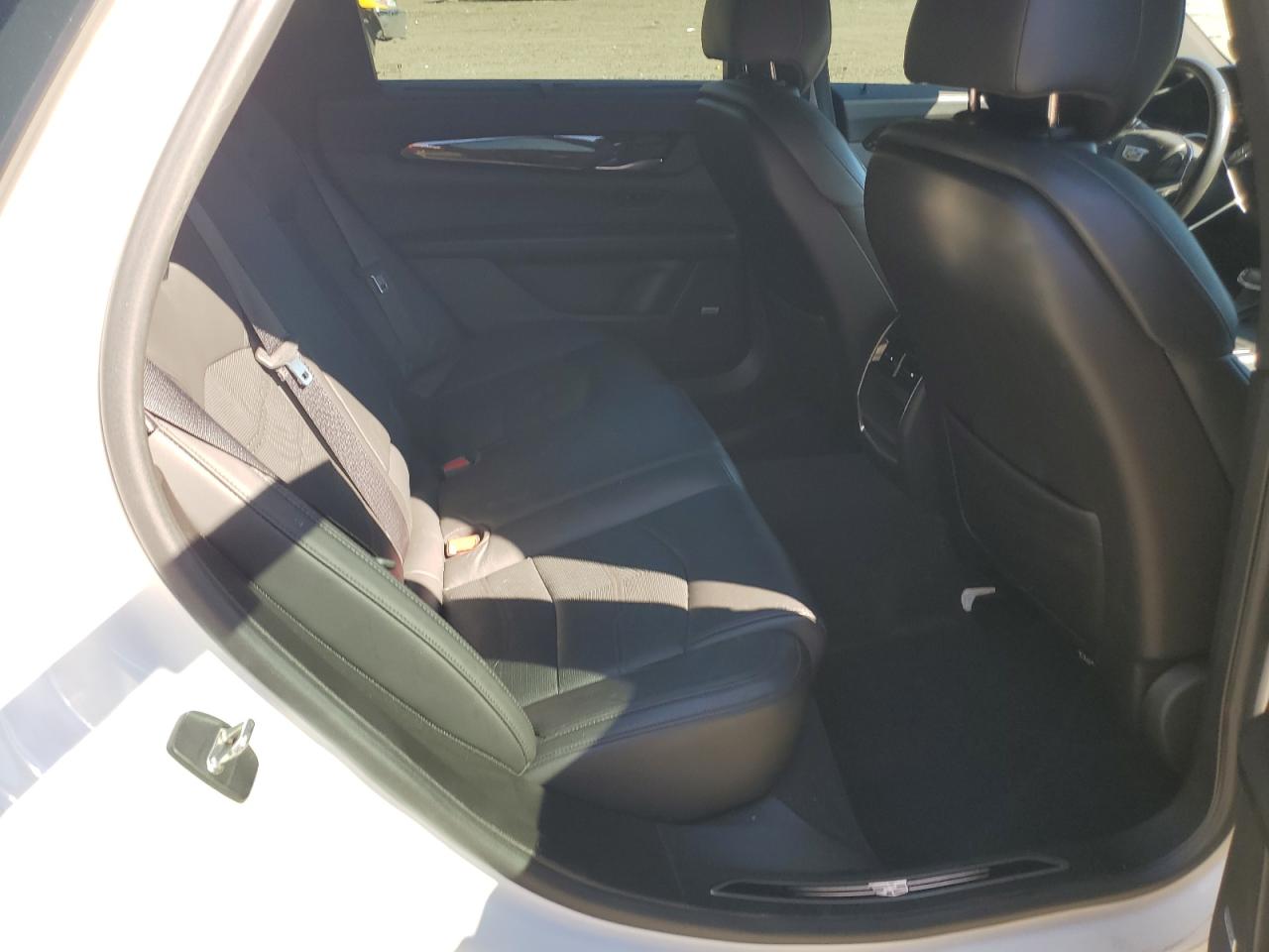 2018 Cadillac Ct6 Luxury VIN: 1G6KD5RS8JU121998 Lot: 87211815