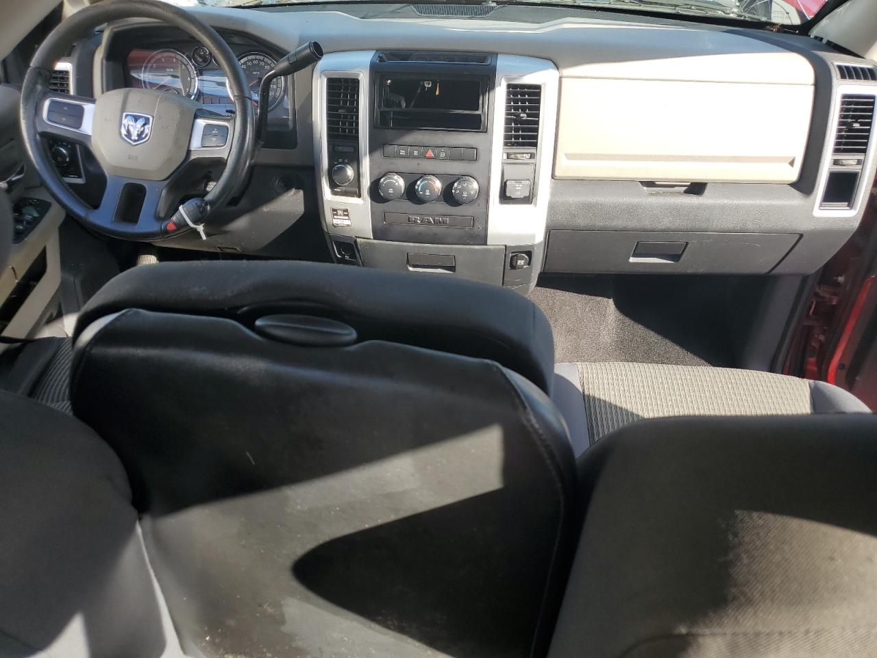 2009 Dodge Ram 1500 VIN: 1D3HV13T19J523431 Lot: 81769415