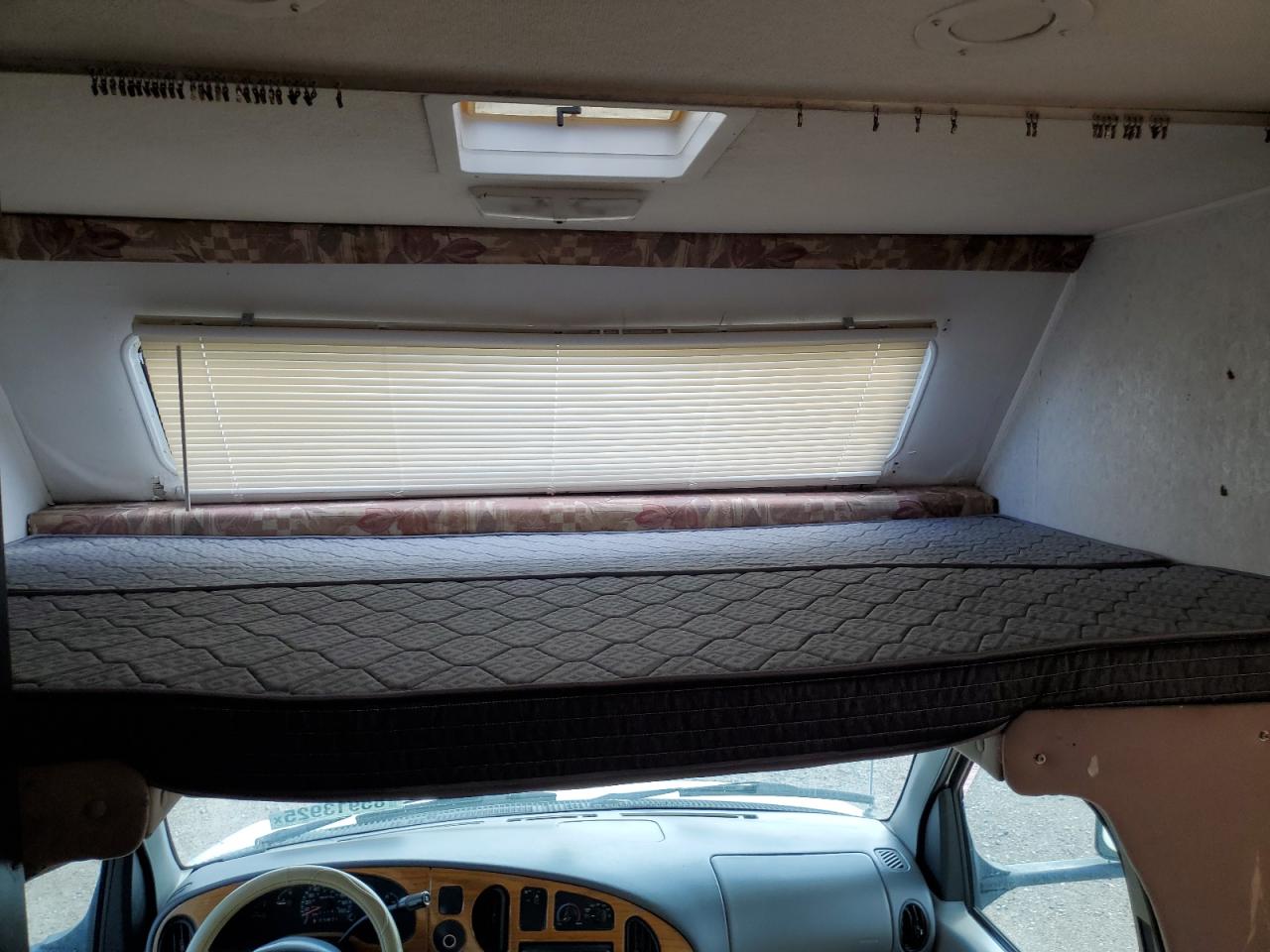 1999 Ford Econoline E450 Super Duty Cutaway Van Rv VIN: 1FDXE40S4XHA67894 Lot: 85913925