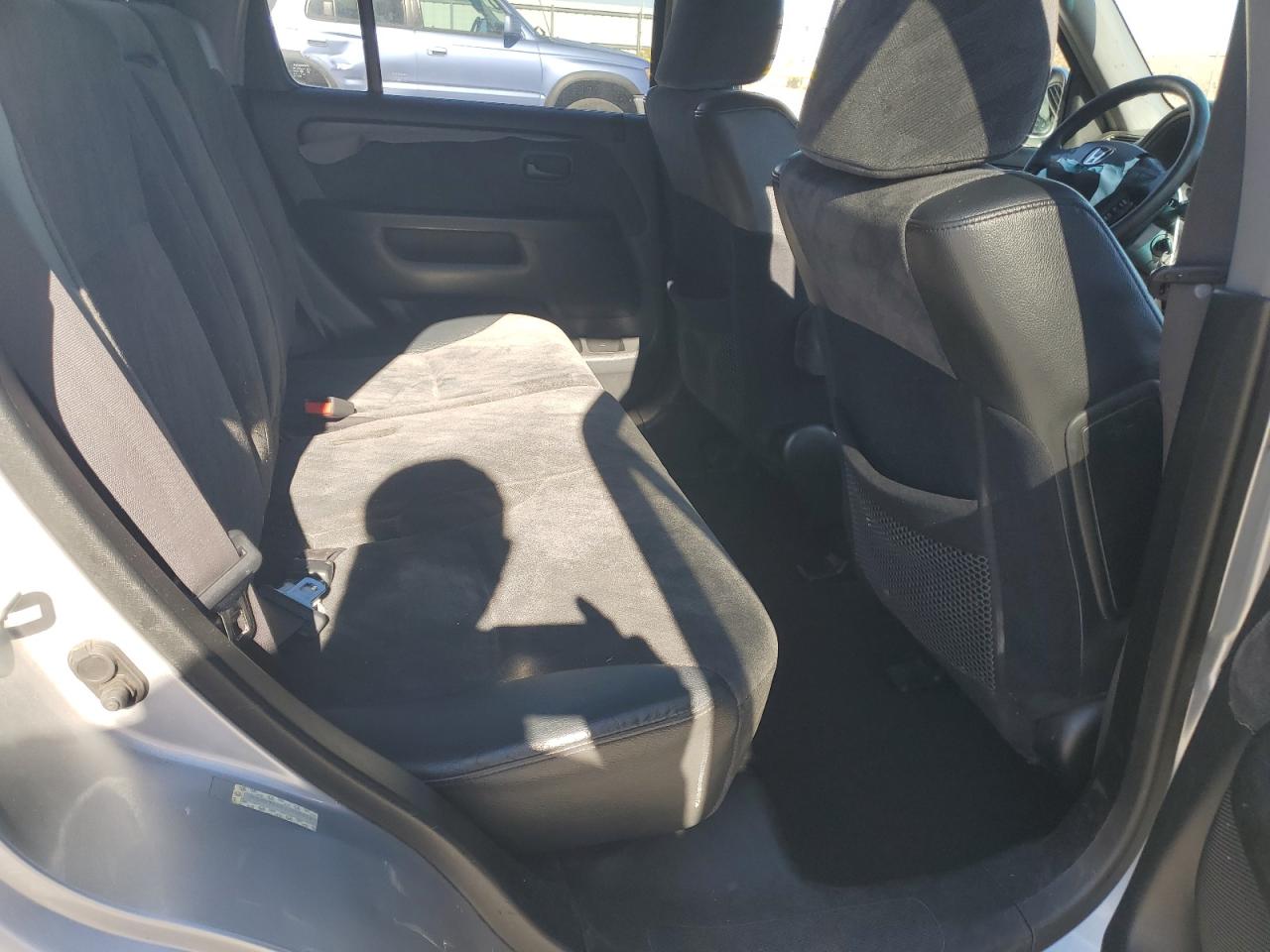 2002 Honda Cr-V Ex VIN: JHLRD78882C090484 Lot: 82522175