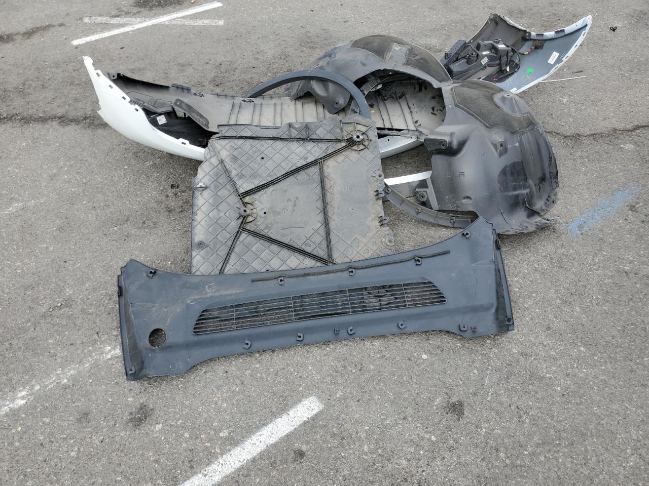 2022 Tesla Model Y VIN: 7SAYGDEF8NF507274 Lot: 84447245