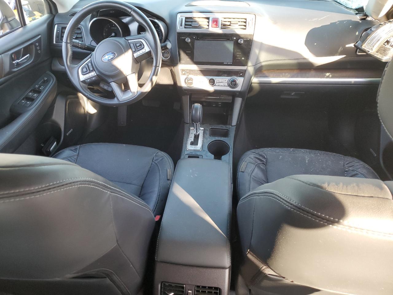 2017 Subaru Outback 2.5I Limited VIN: 4S4BSANCXH3370437 Lot: 85100985