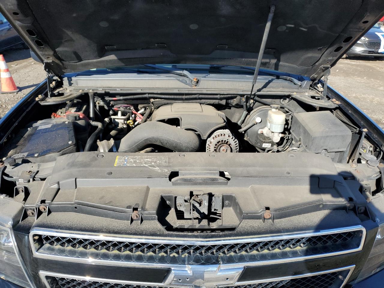 2008 Chevrolet Tahoe K1500 VIN: 1GNFK13098J103064 Lot: 90696355