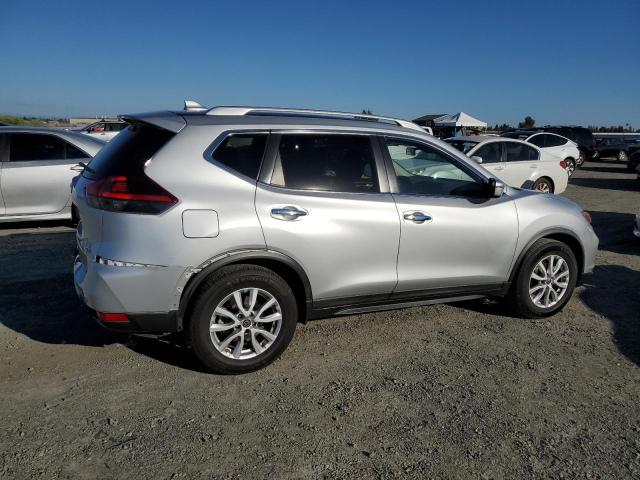  NISSAN ROGUE 2019 Серебристый