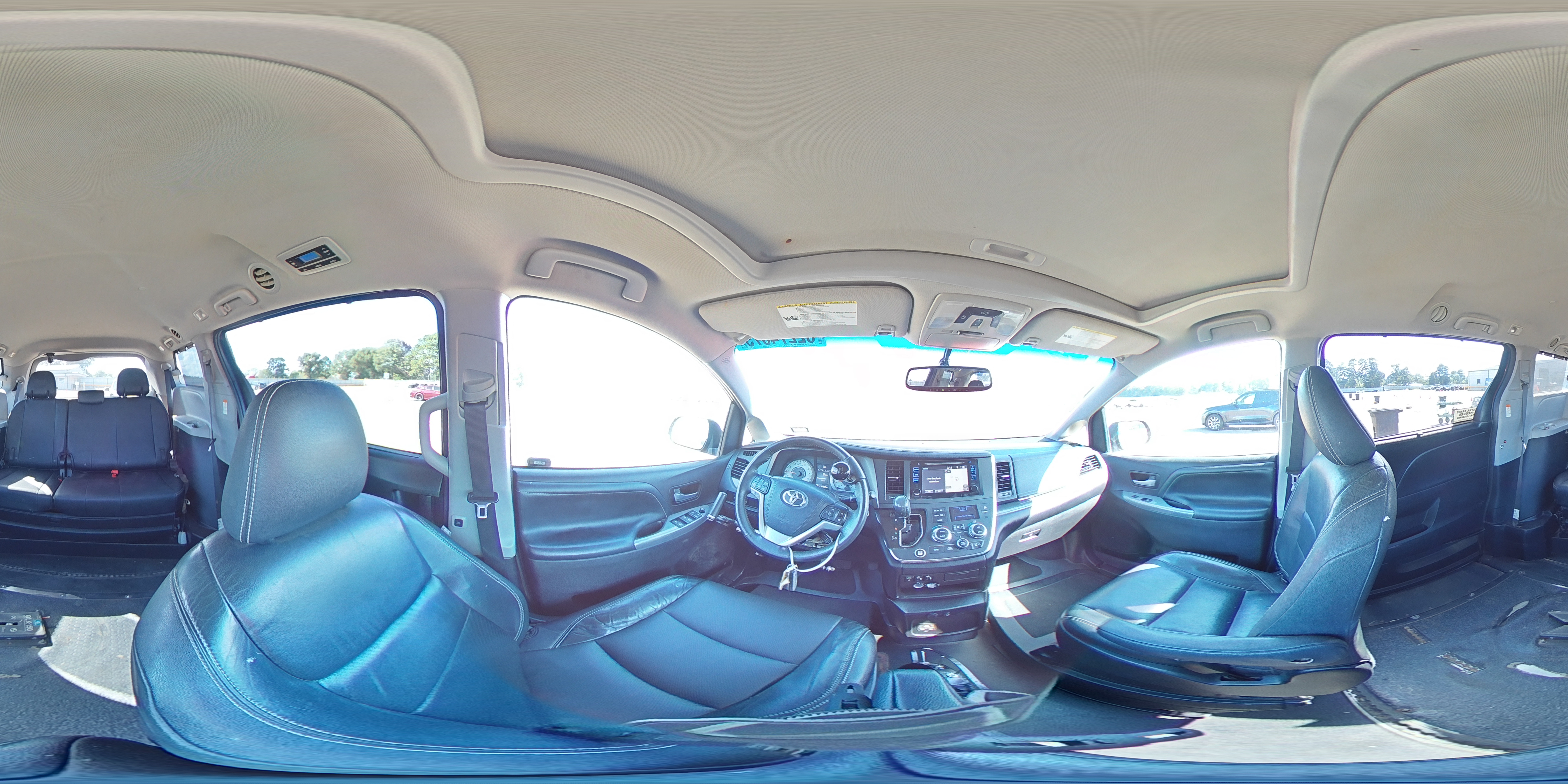 2017 Toyota Sienna Se VIN: 5TDXZ3DCXHS881678 Lot: 82274875