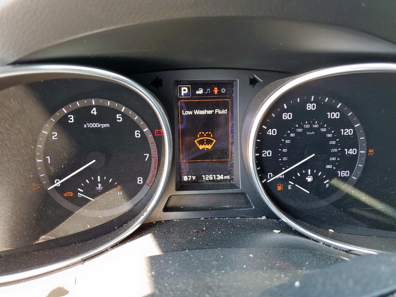 2017 Hyundai Santa Fe Se VIN: KM8SN4HF1HU241107 Lot: 85903315