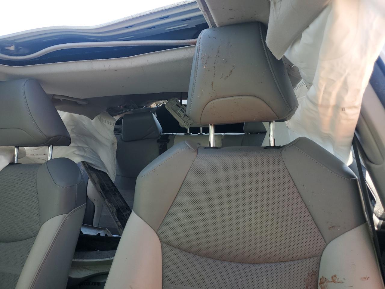 2019 Toyota Rav4 Limited VIN: JTMDWRFV4KJ004721 Lot: 85116895