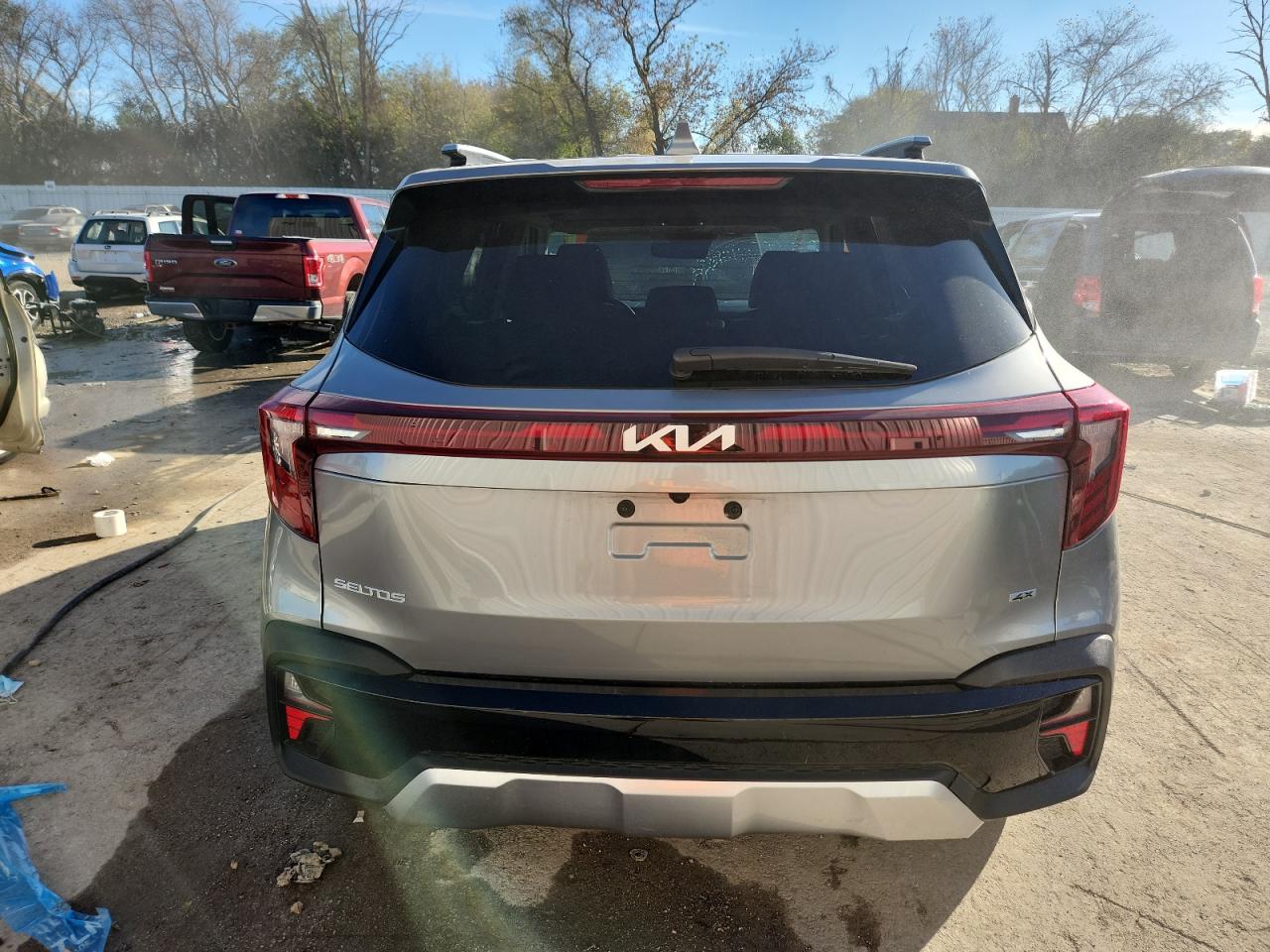 2024 Kia Seltos Sx VIN: KNDETCA73R7606827 Lot: 90103145