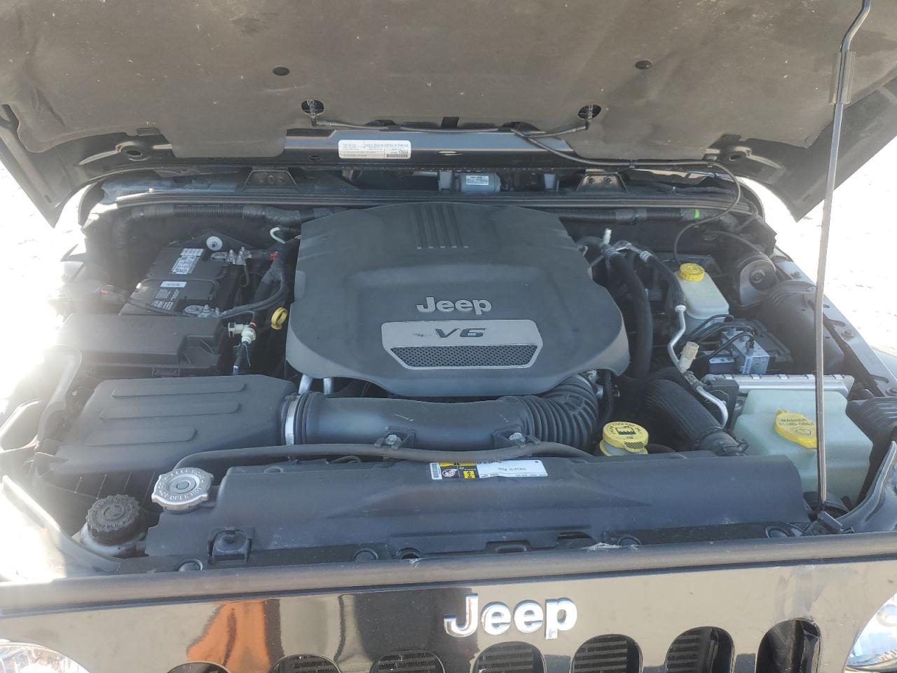 2015 Jeep Wrangler Unlimited Sahara VIN: 1C4BJWEG6FL730162 Lot: 81906355