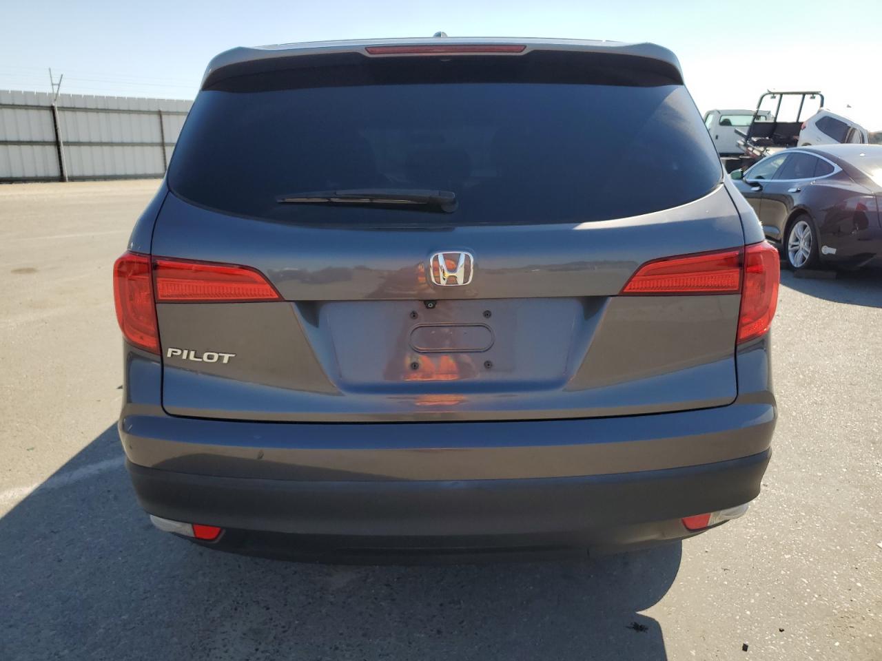 2018 Honda Pilot Ex VIN: 5FNYF5H30JB014755 Lot: 82252765