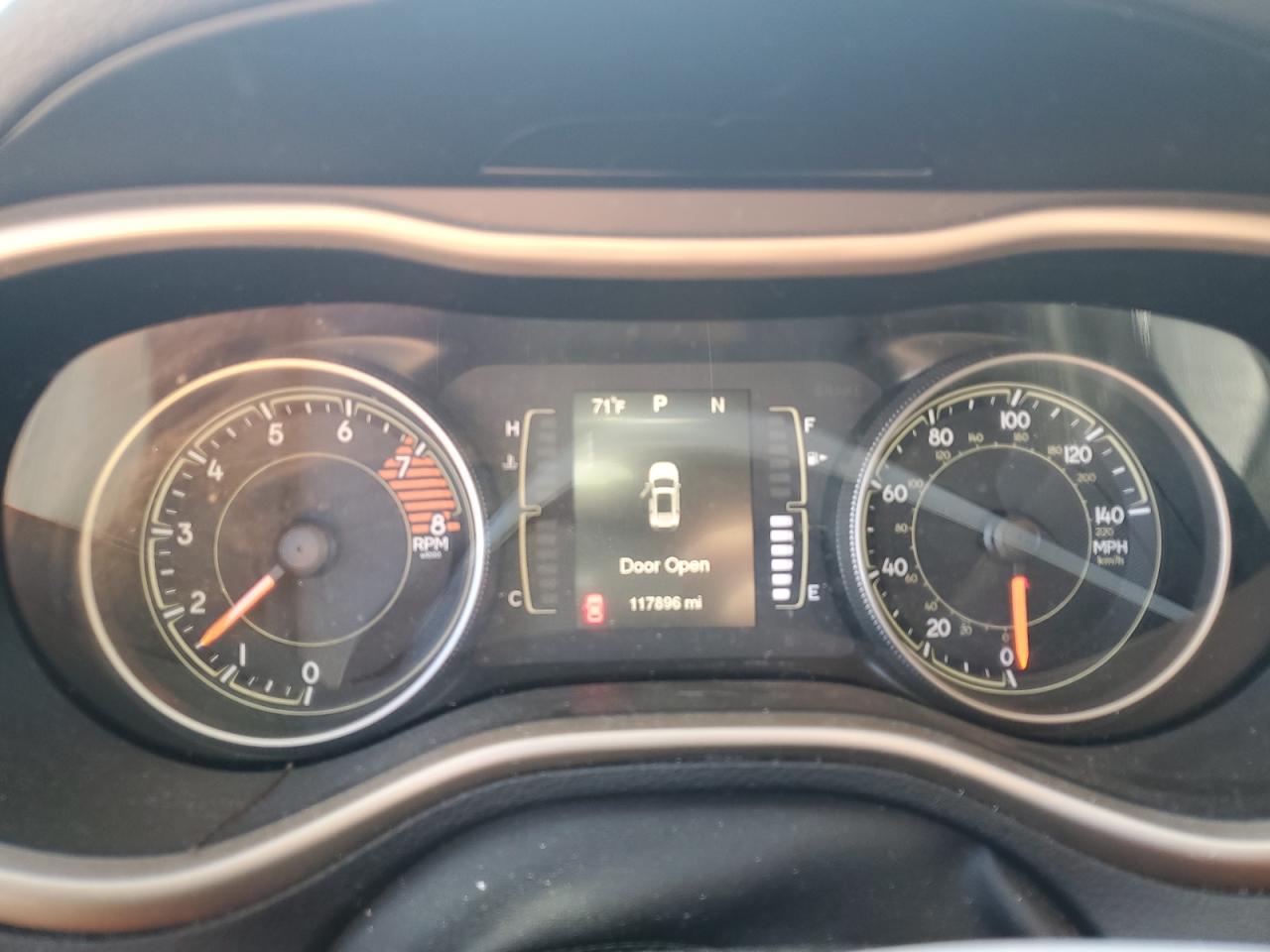 2016 Jeep Cherokee Latitude VIN: 1C4PJMCS5GW148135 Lot: 90267095