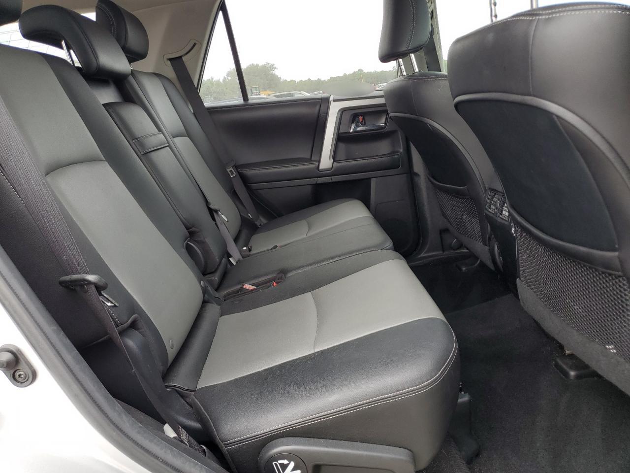 2017 Toyota 4Runner Sr5/Sr5 Premium VIN: JTEBU5JR3H5439162 Lot: 81958405