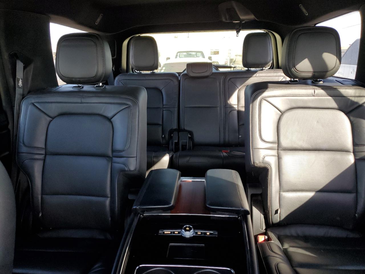 2018 Lincoln Navigator Reserve VIN: 5LMJJ2LT1JEL13378 Lot: 82330205