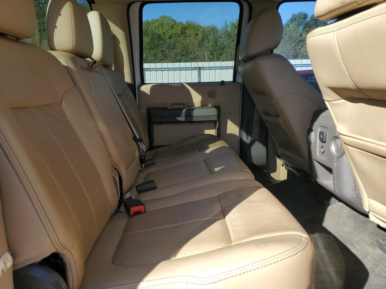 2011 Ford F250 Super Duty VIN: 1FT7W2BT1BEB30665 Lot: 87413815