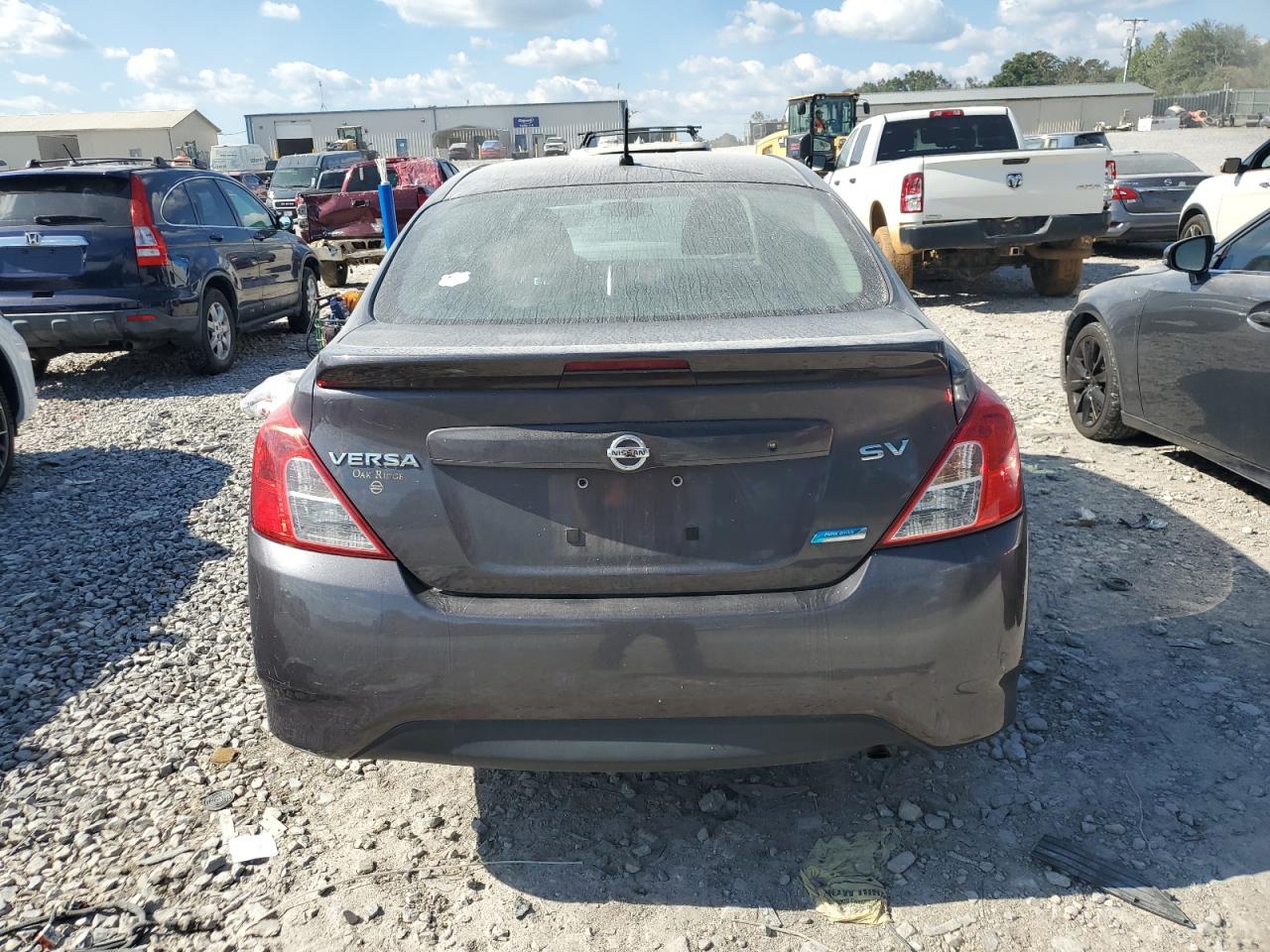 2015 Nissan Versa S VIN: 3N1CN7AP7FL893673 Lot: 82036515