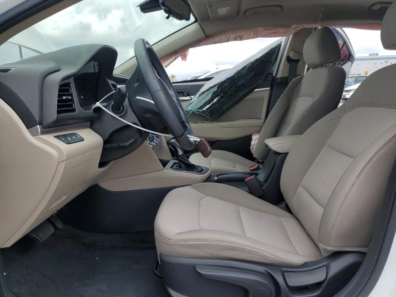 2020 Hyundai Elantra Sel VIN: 5NPD84LF5LH628015 Lot: 82320975