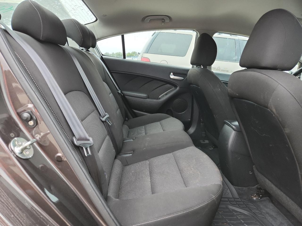 2018 Kia Forte Lx VIN: 3KPFK4A78JE164936 Lot: 85340755