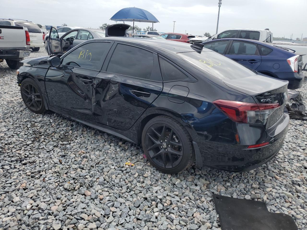car-image car-image