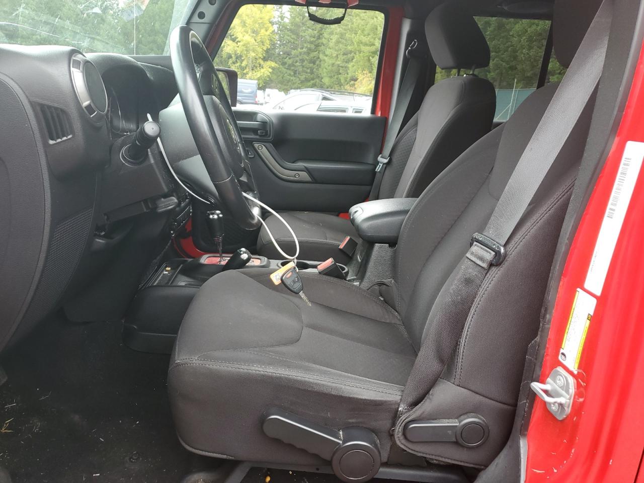 2014 Jeep Wrangler Unlimited Sport VIN: 1C4BJWDG6EL145601 Lot: 86248915