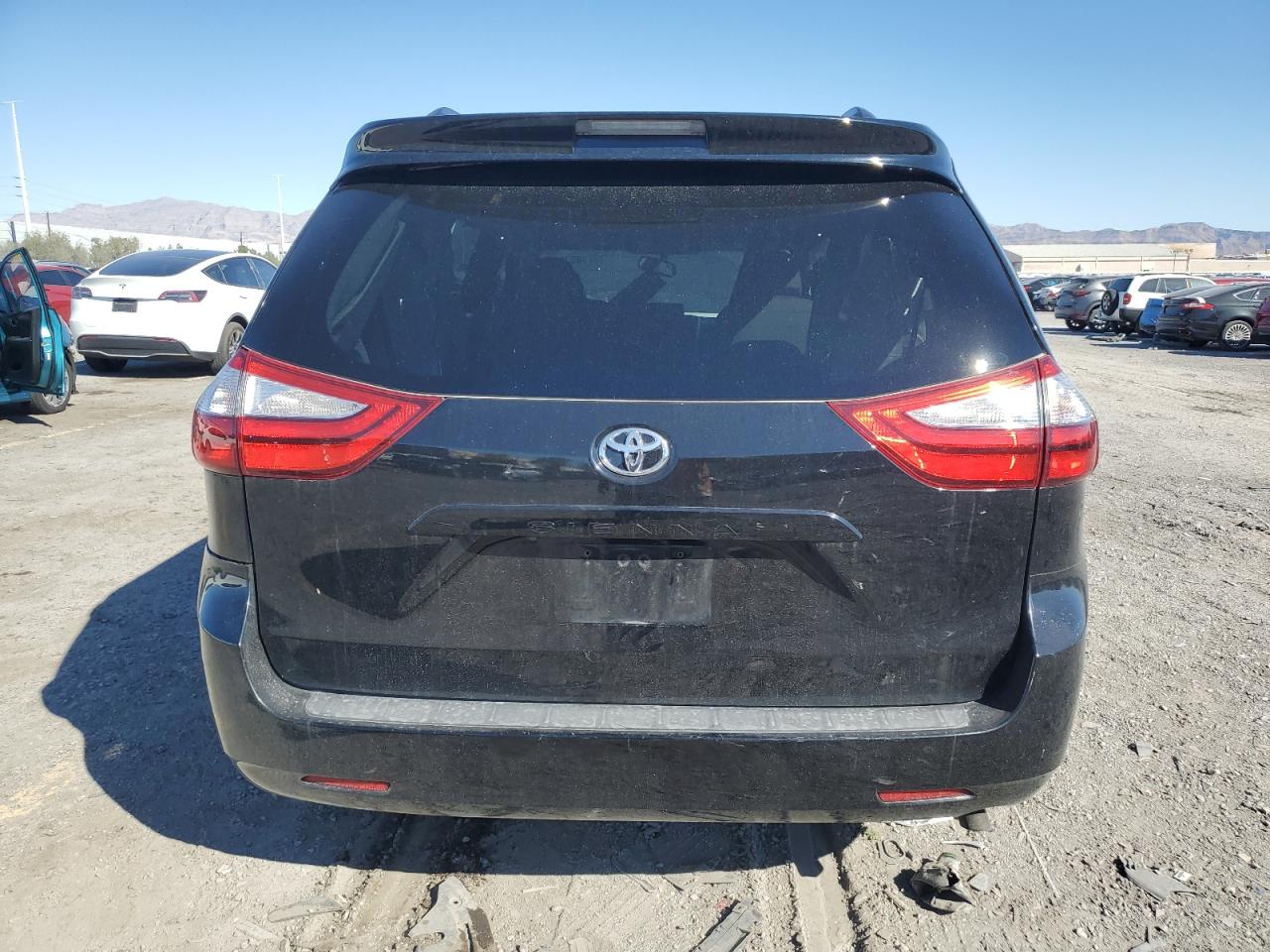 2016 Toyota Sienna Xle VIN: 5TDYK3DC8GS723282 Lot: 86516605