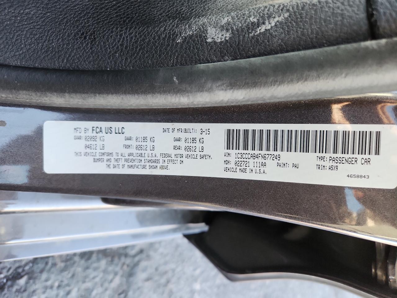 2015 Chrysler 200 Limited VIN: 1C3CCCAB4FN677249 Lot: 85836005