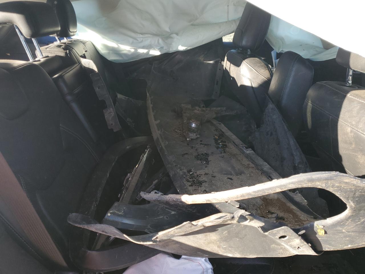 2017 Jeep Cherokee Limited VIN: 1C4PJMDS2HW521633 Lot: 85747425