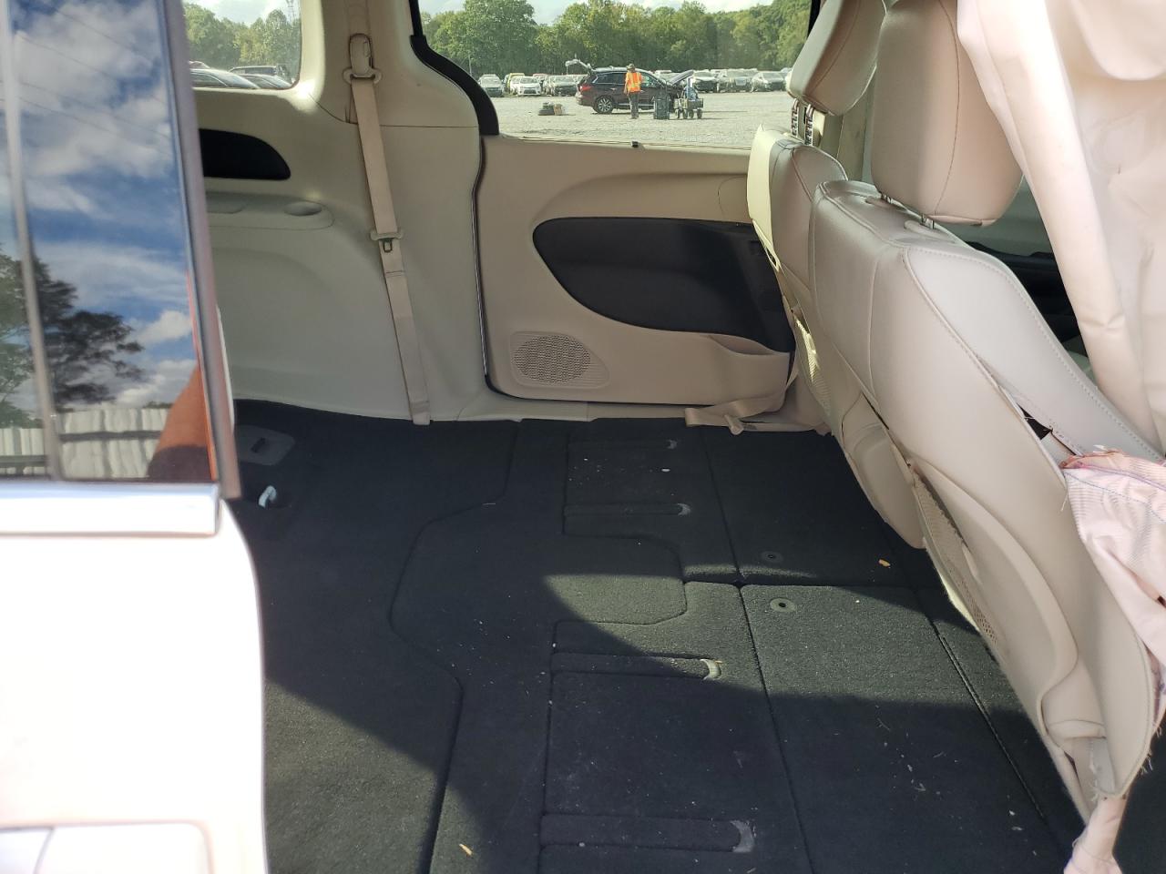 2021 Chrysler Pacifica Touring L VIN: 2C4RC1BG7MR584374 Lot: 82256785