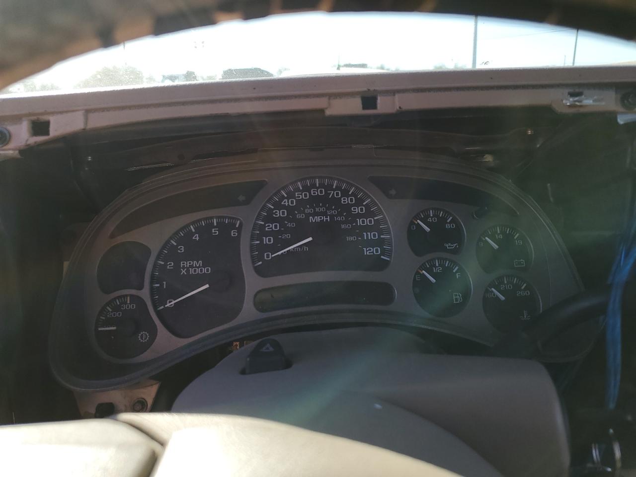 2005 GMC Yukon Denali VIN: 1GKEK63U05J121635 Lot: 84059975