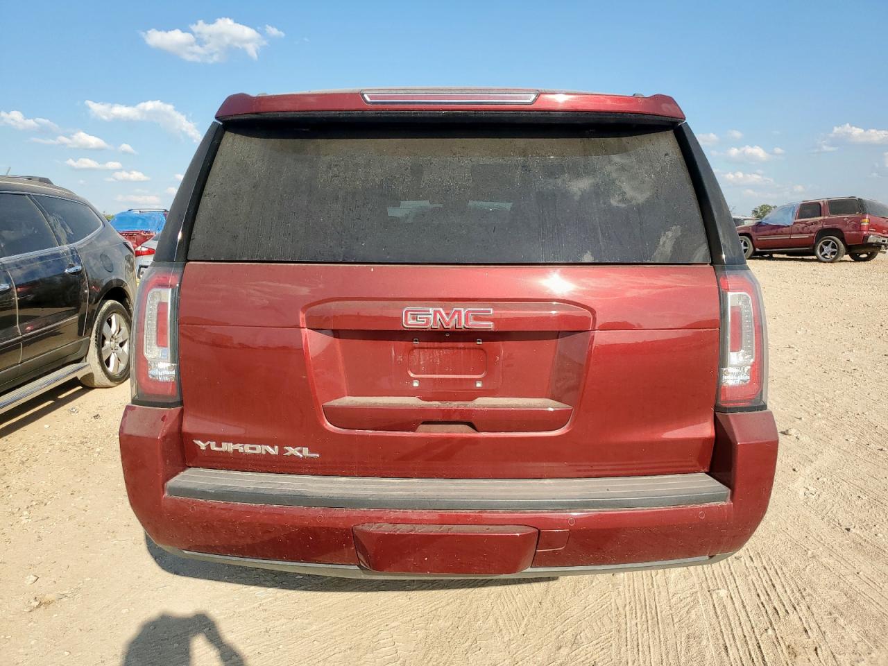 2018 GMC Yukon Xl C1500 Slt VIN: 1GKS1GKC2JR170304 Lot: 86274775