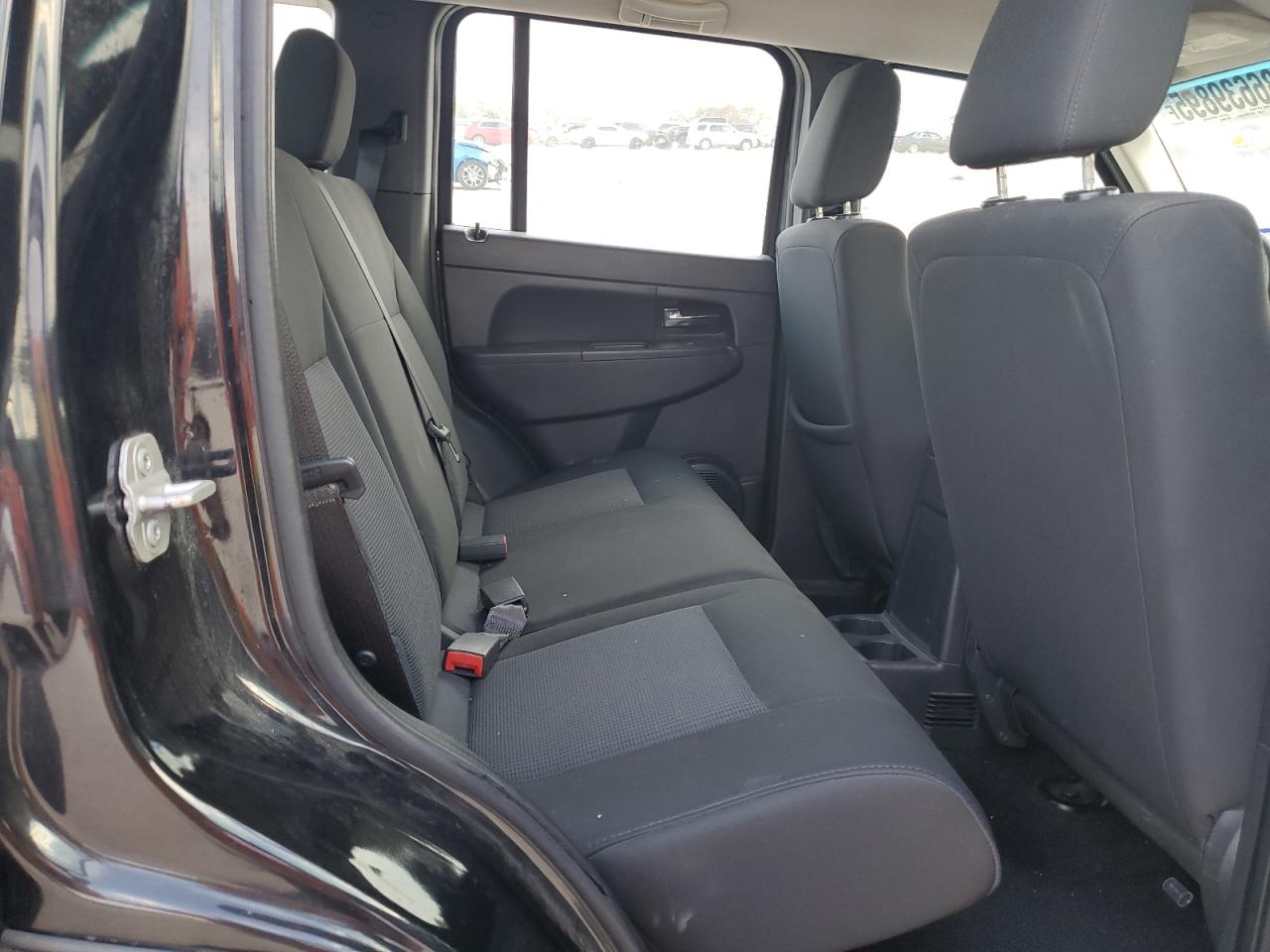2009 Jeep Liberty Sport VIN: 1J8GP28K29W549066 Lot: 86639895