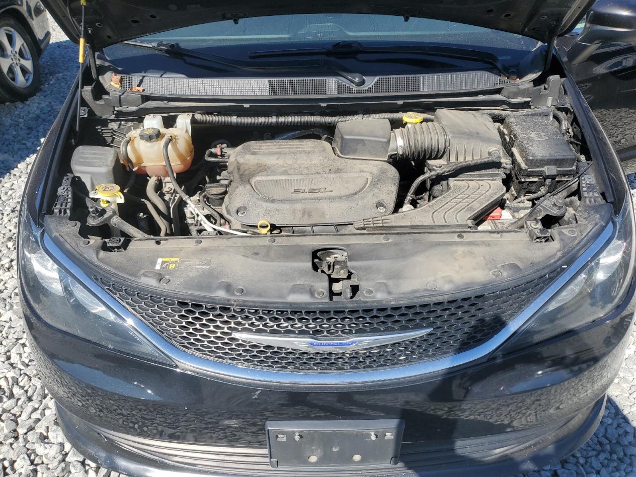 2020 Chrysler Voyager Lxi VIN: 2C4RC1DG8LR265562 Lot: 84172875