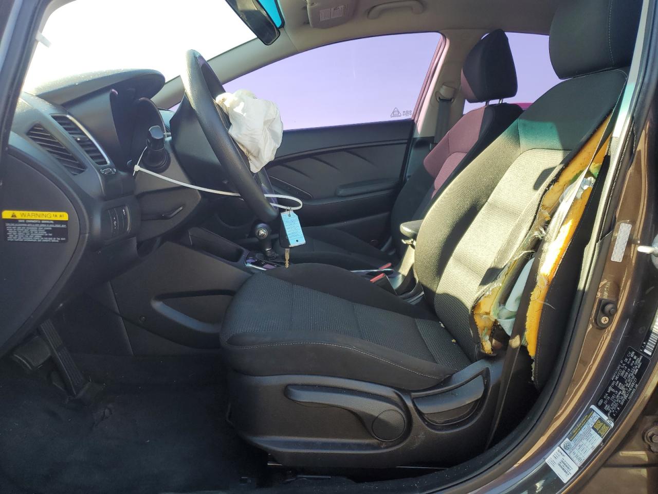 2017 Kia Forte Lx VIN: 3KPFK4A77HE068127 Lot: 90830825