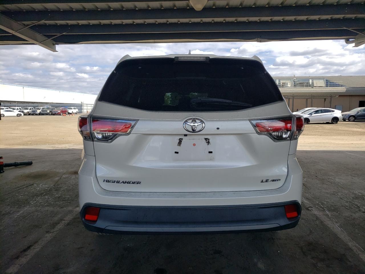 2016 Toyota Highlander Le VIN: 5TDBKRFH1GS238743 Lot: 85319015