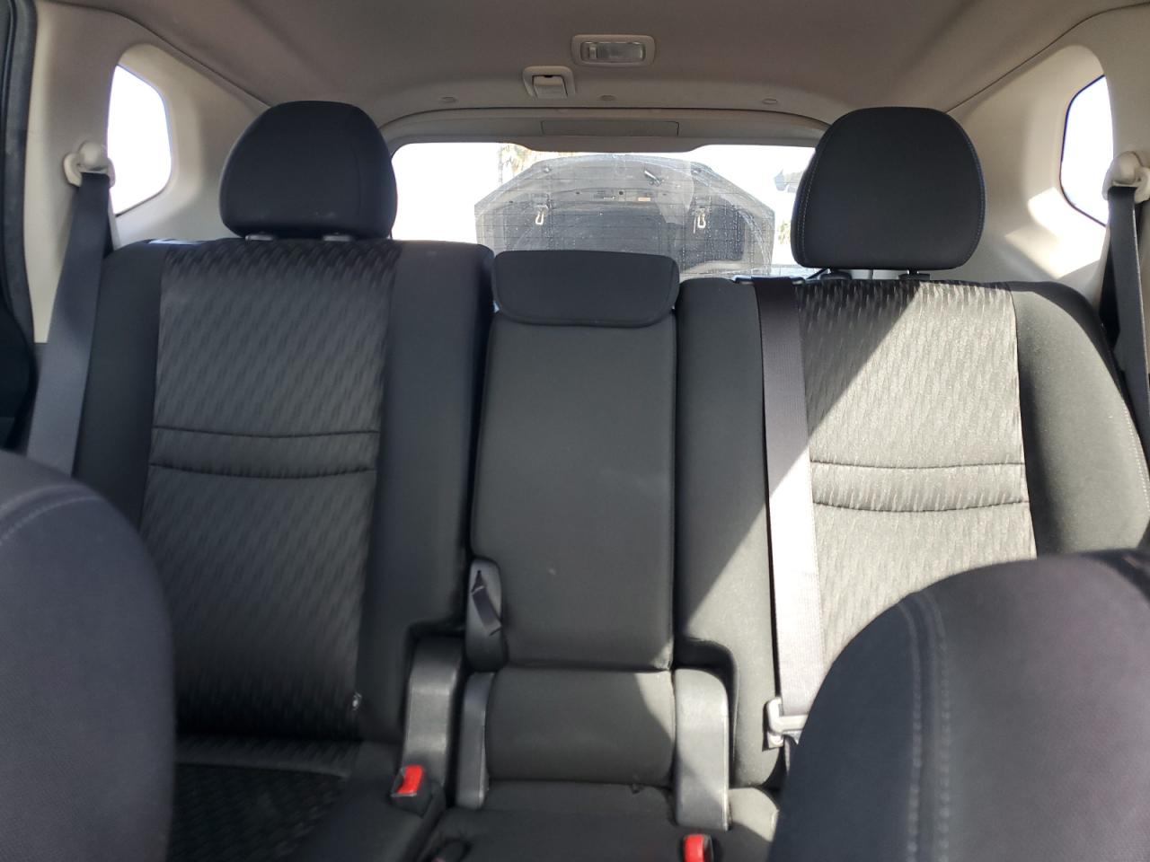 2018 Nissan Rogue S VIN: KNMAT2MT6JP507067 Lot: 81952025