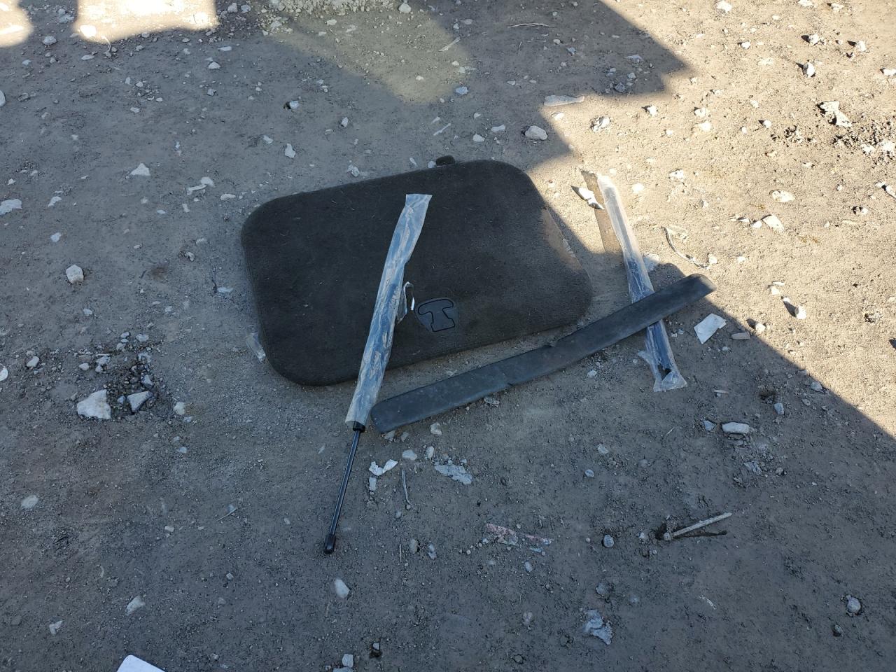 2007 GMC Envoy VIN: 1GKDT13S572303273 Lot: 90587435