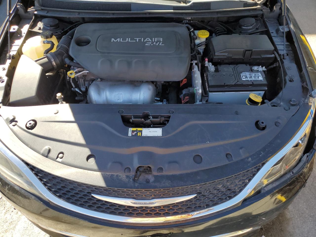 2015 Chrysler 200 Limited VIN: 1C3CCCAB1FN725144 Lot: 84984925