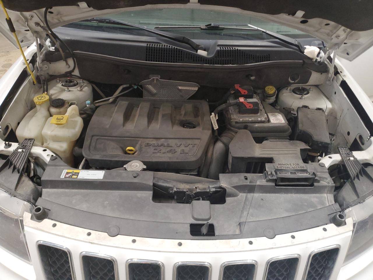 2014 Jeep Compass Sport VIN: 1C4NJDBB2ED762111 Lot: 84924405