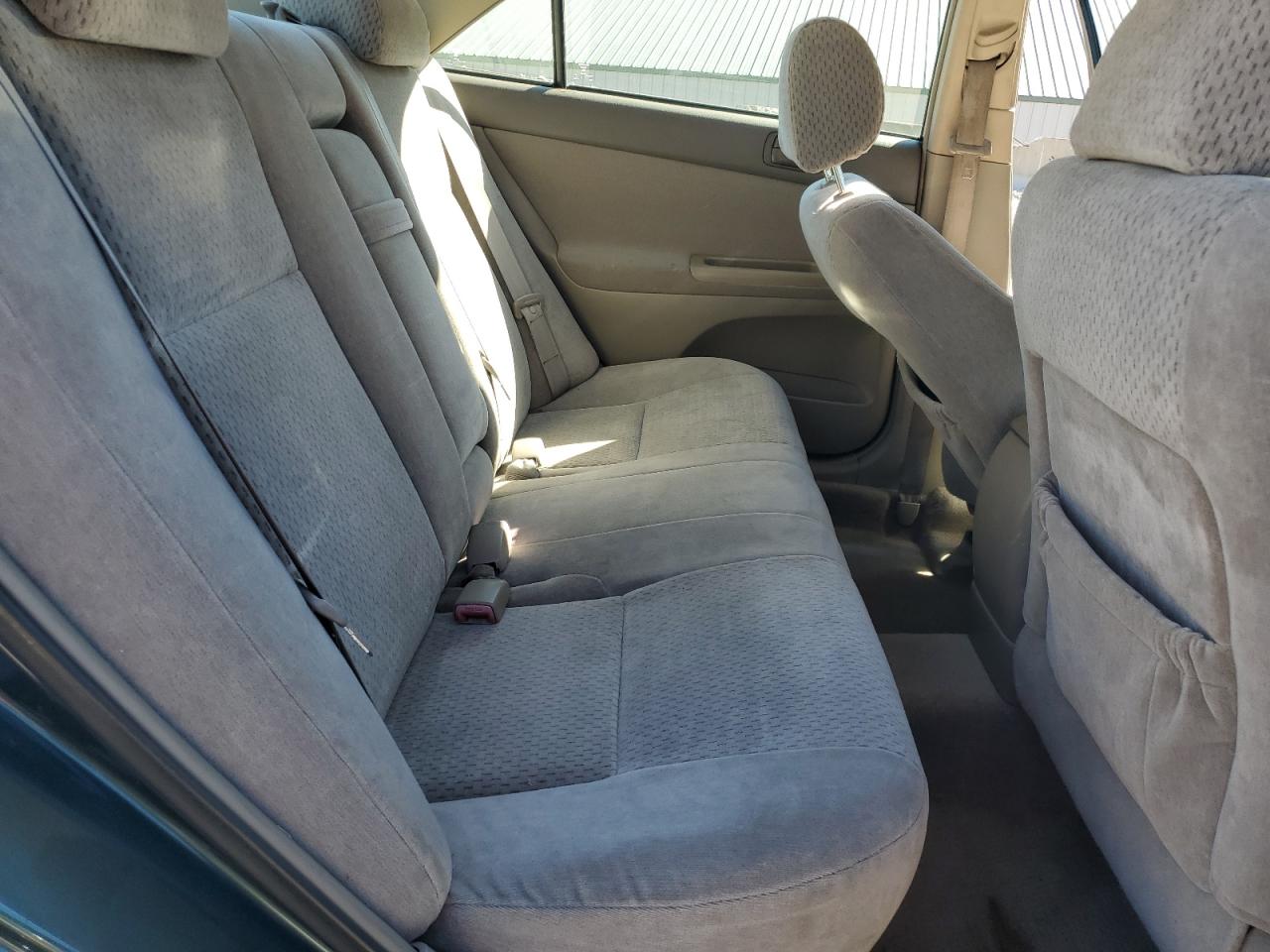 2004 Toyota Camry Le VIN: 4T1BF32K54U064570 Lot: 84811775