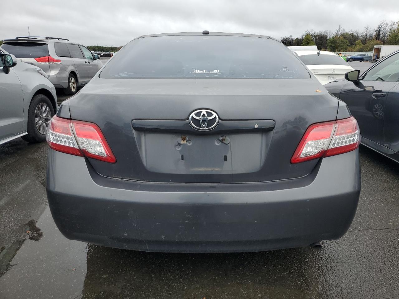 2010 Toyota Camry Base VIN: 4T1BF3EK1AU015163 Lot: 85474175