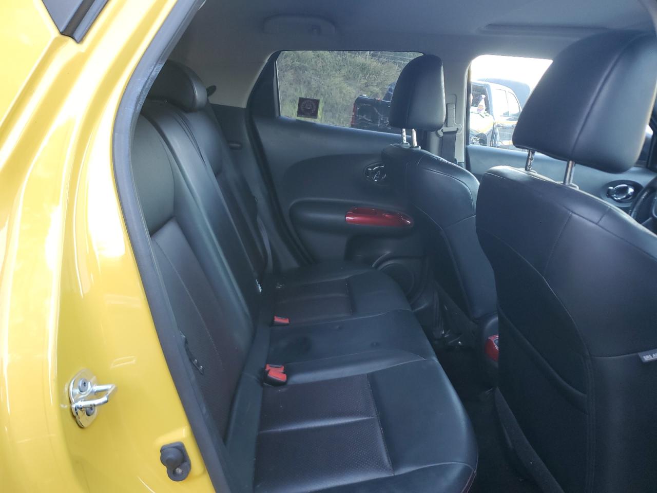 2014 Nissan Juke S VIN: JN8AF5MVXFT555510 Lot: 86063555