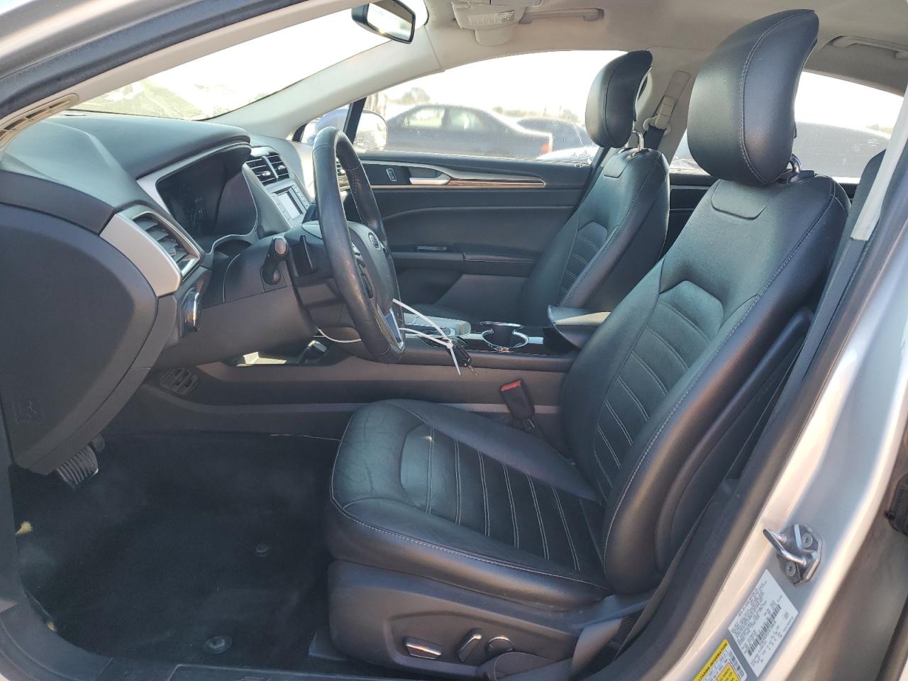 2015 Ford Fusion Se VIN: 3FA6P0H9XFR130858 Lot: 89854865