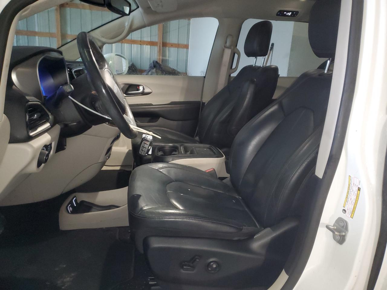 2020 Chrysler Pacifica Touring L VIN: 2C4RC1BG7LR185592 Lot: 90436205